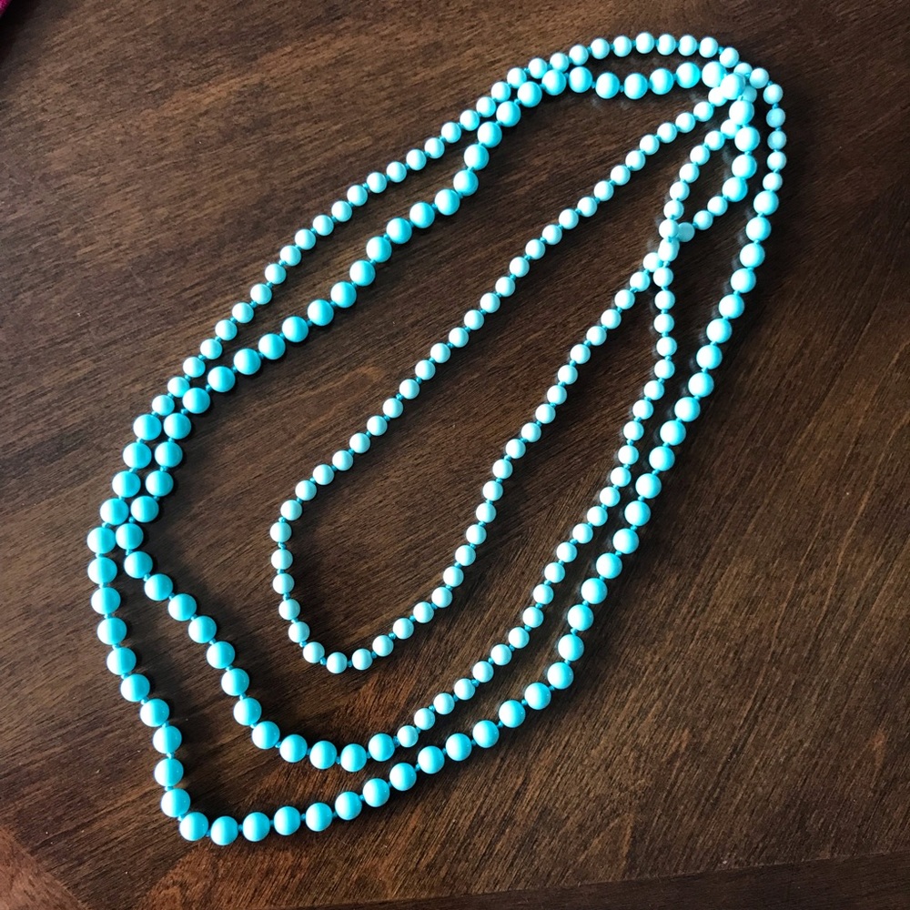 90” Premier Designs “Seabreeze” mint necklace